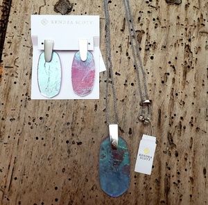 Kendra scott necklace and earrings set